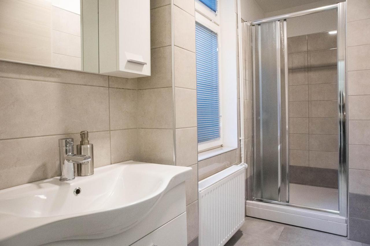 Jantar Apartmaji Novo Mesto Bagian luar foto